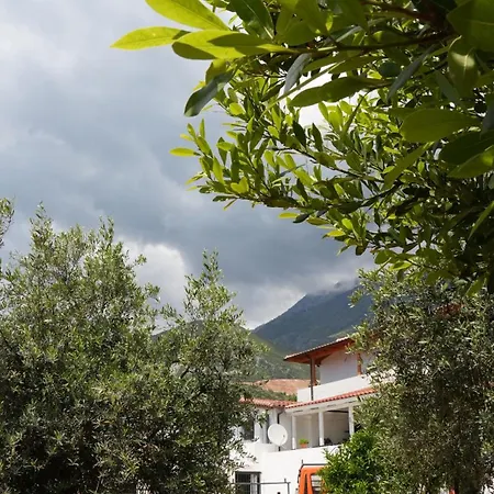 Azura * Dhërmi
