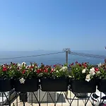 Luna Hotel *