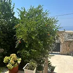 Luna Hotel *