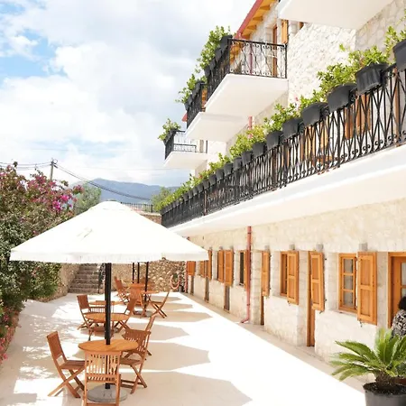 Guest House Dhermi 酒店